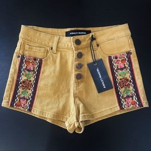 Ashley Mason Hi-Rise Embroidered Shorts | Size 27